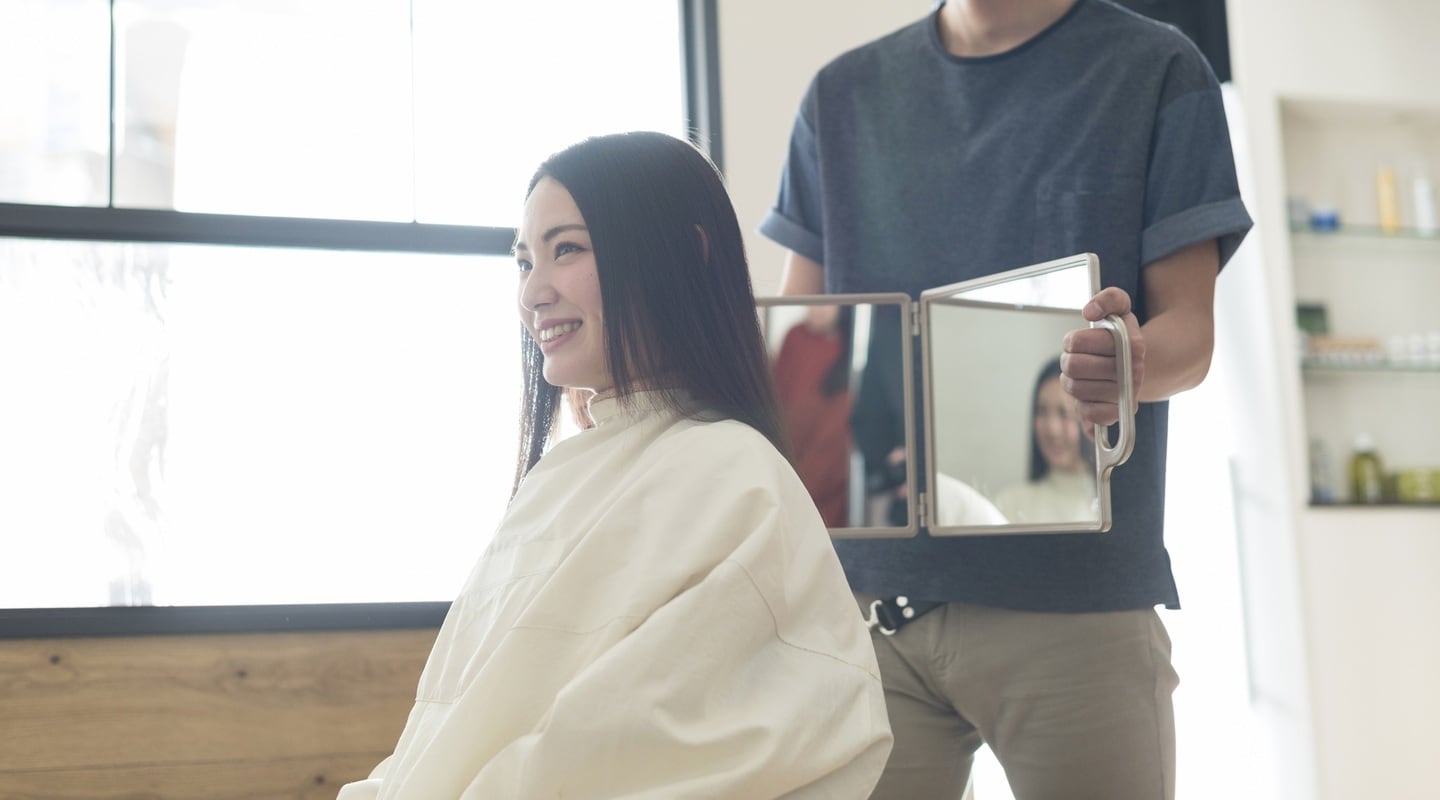 それでも前髪が割れる場合はプロに相談！美容室でできる対策とは？