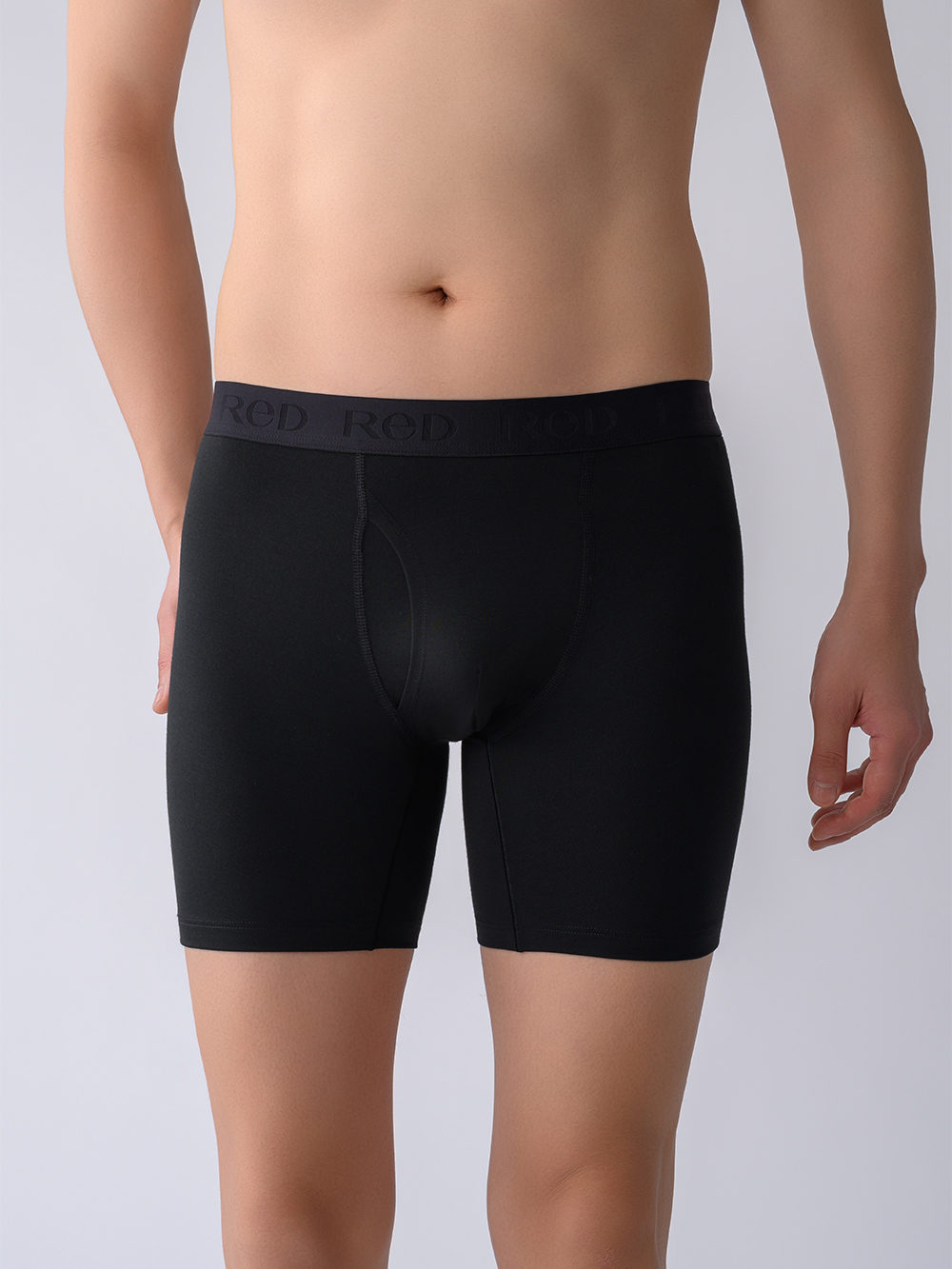 モデル:180cm / Lサイズ着用