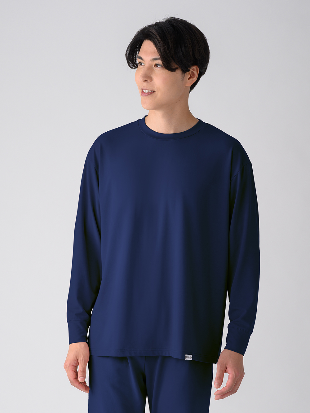 モデル:180cm / Lサイズ着用