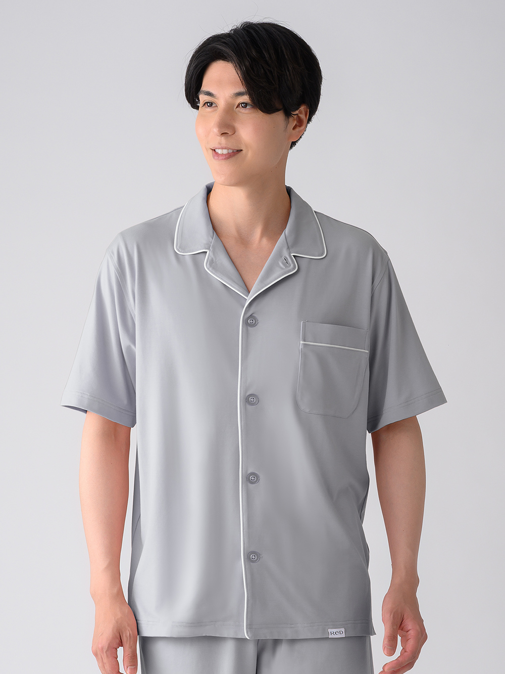 モデル:180cm / Lサイズ着用
