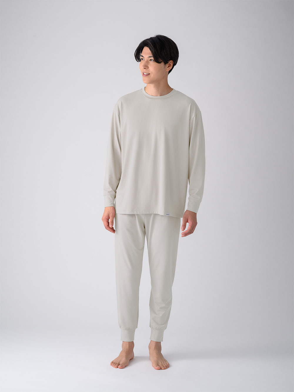 モデル:180cm / Lサイズ着用