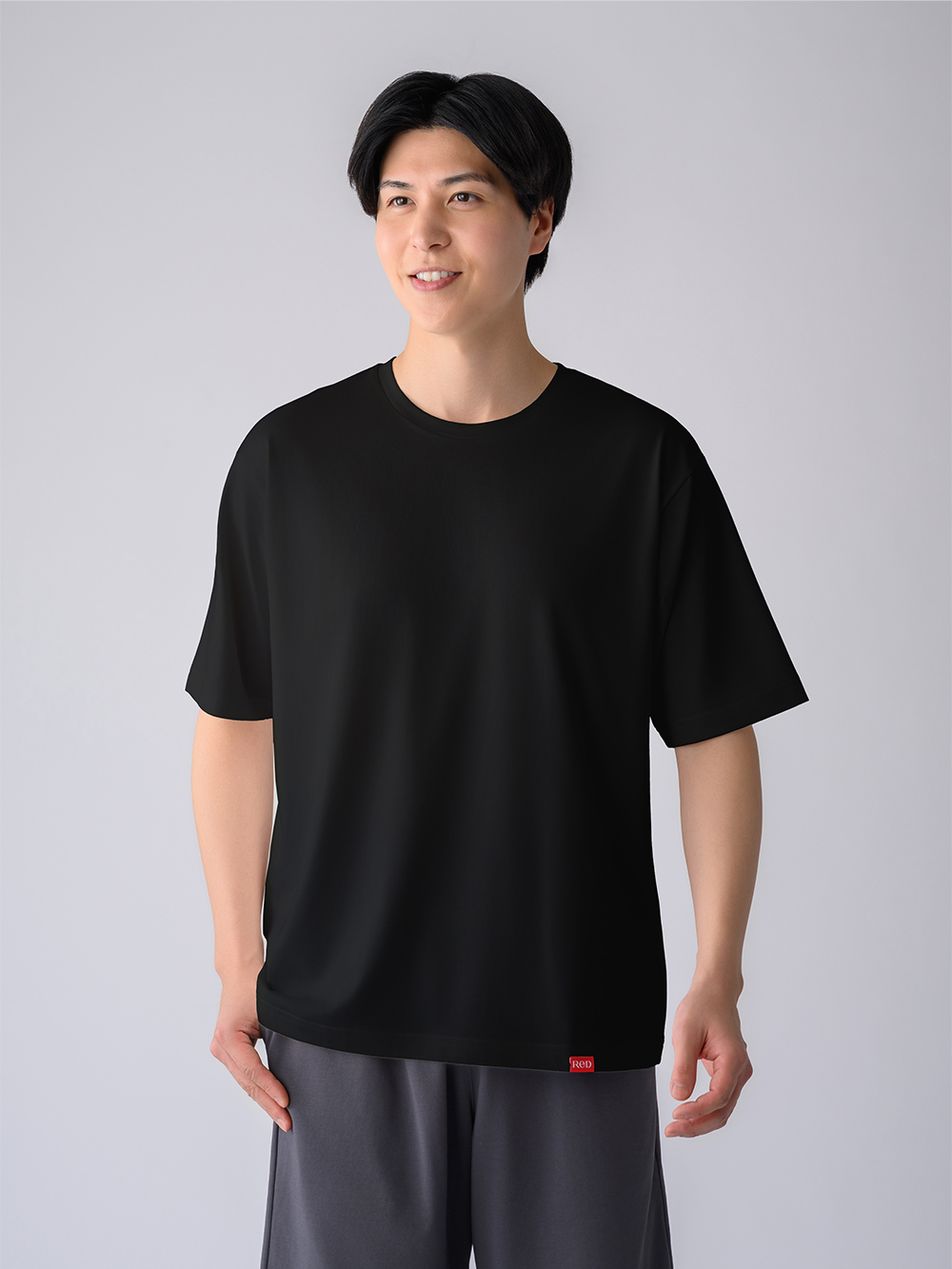 モデル:180cm / Lサイズ着用