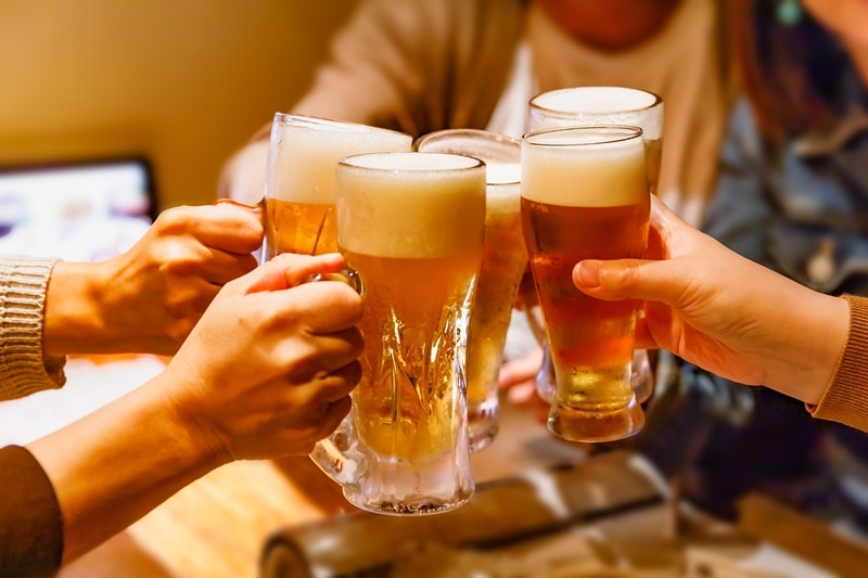 お酒の飲み過ぎは避ける