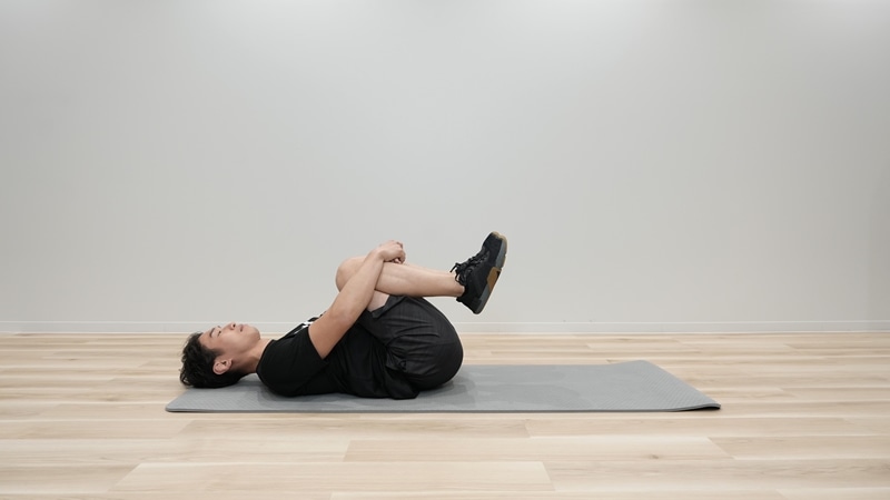 15秒程度呼吸をしながらその姿勢をキープする。